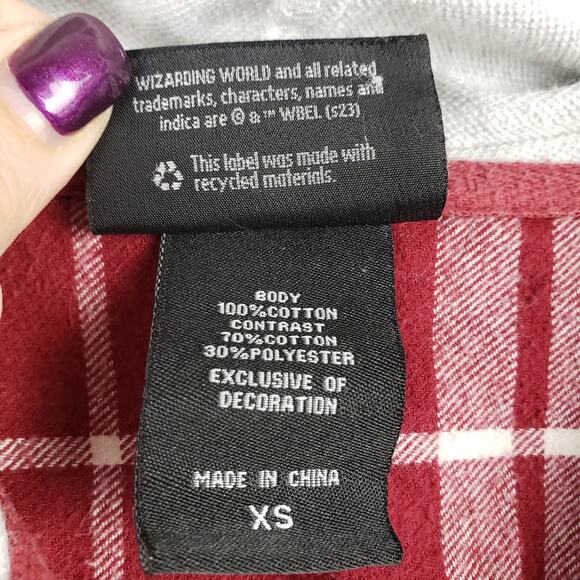 Harry Potter Size XS Hooded Flannel Gryffindor Embroidered Red Plaid‎ Hogwarts - Picture 6 of 12